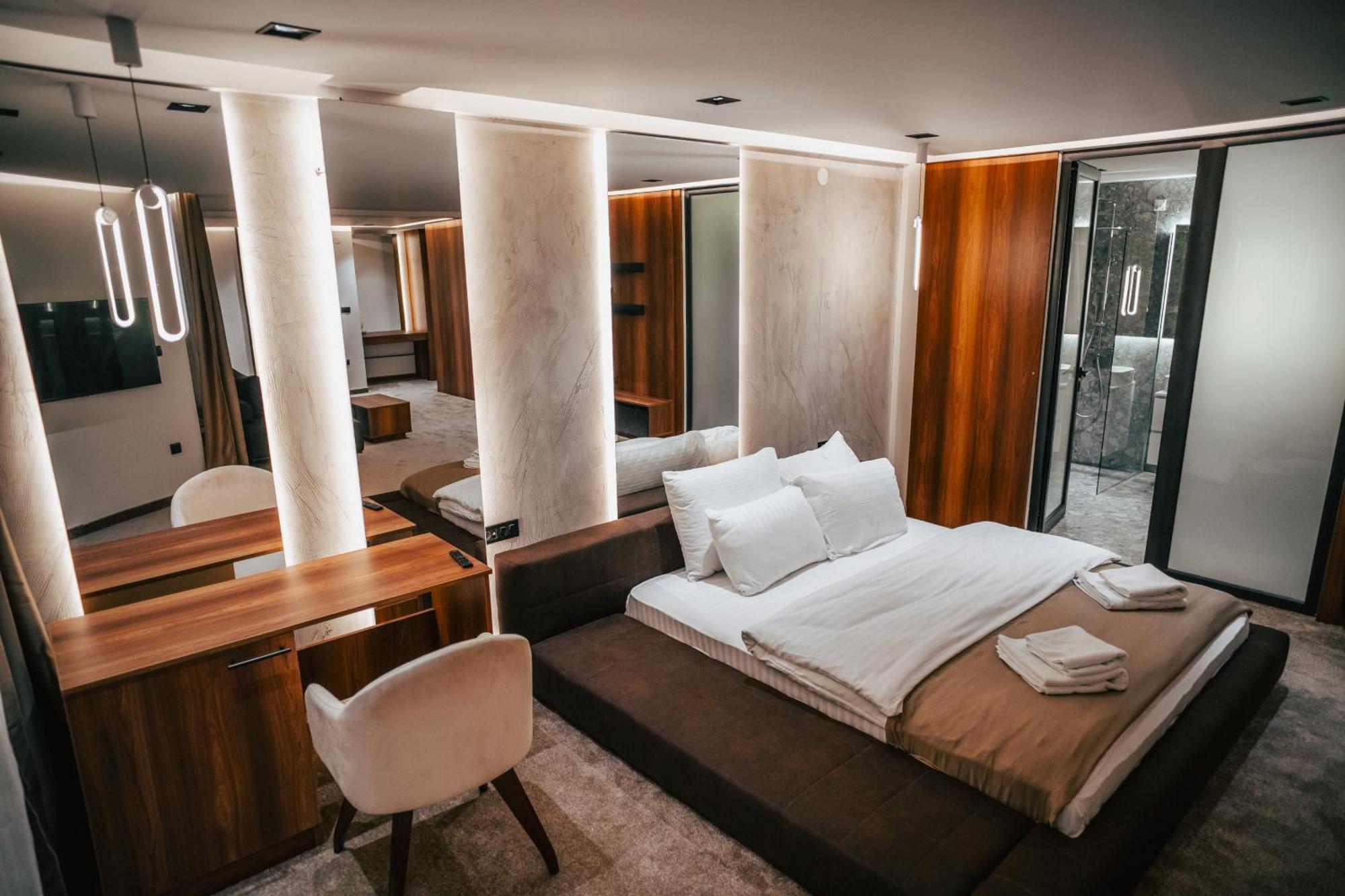 Hotel Bavka レスコヴァツ エクステリア 写真